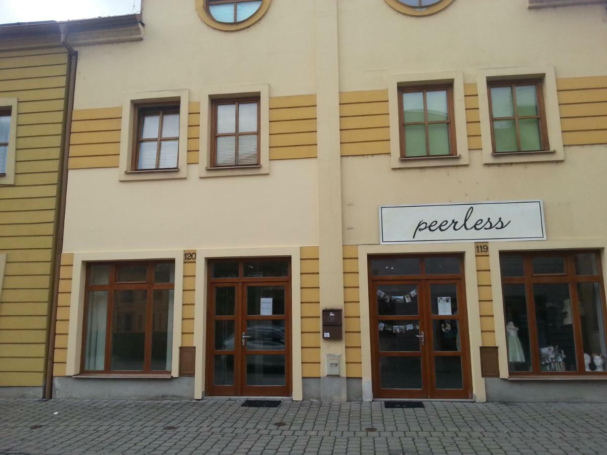 Apartman Holandska 120 Beroun بيرون المظهر الخارجي الصورة